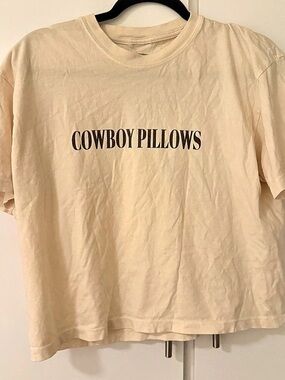sheisgracielou Graphic Short Sleeve Tee in Beige size L
